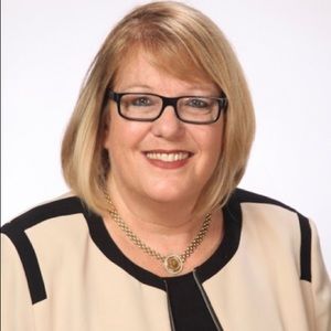 Meet your Posher, Dana